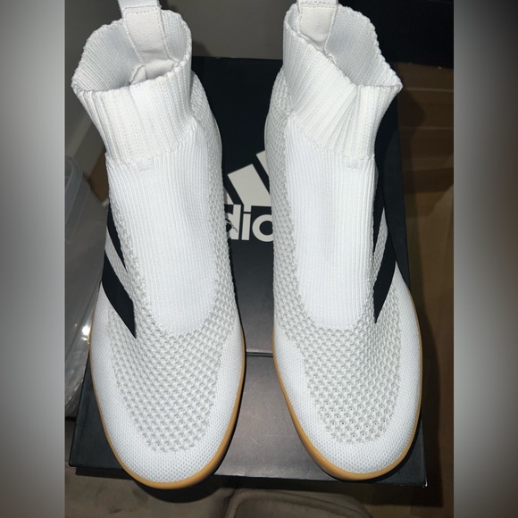 Adidas - Picture 3 of 3